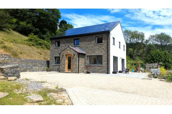 4 bed smallholding for sale, Blaencuffin Road, Abertillery, NP13