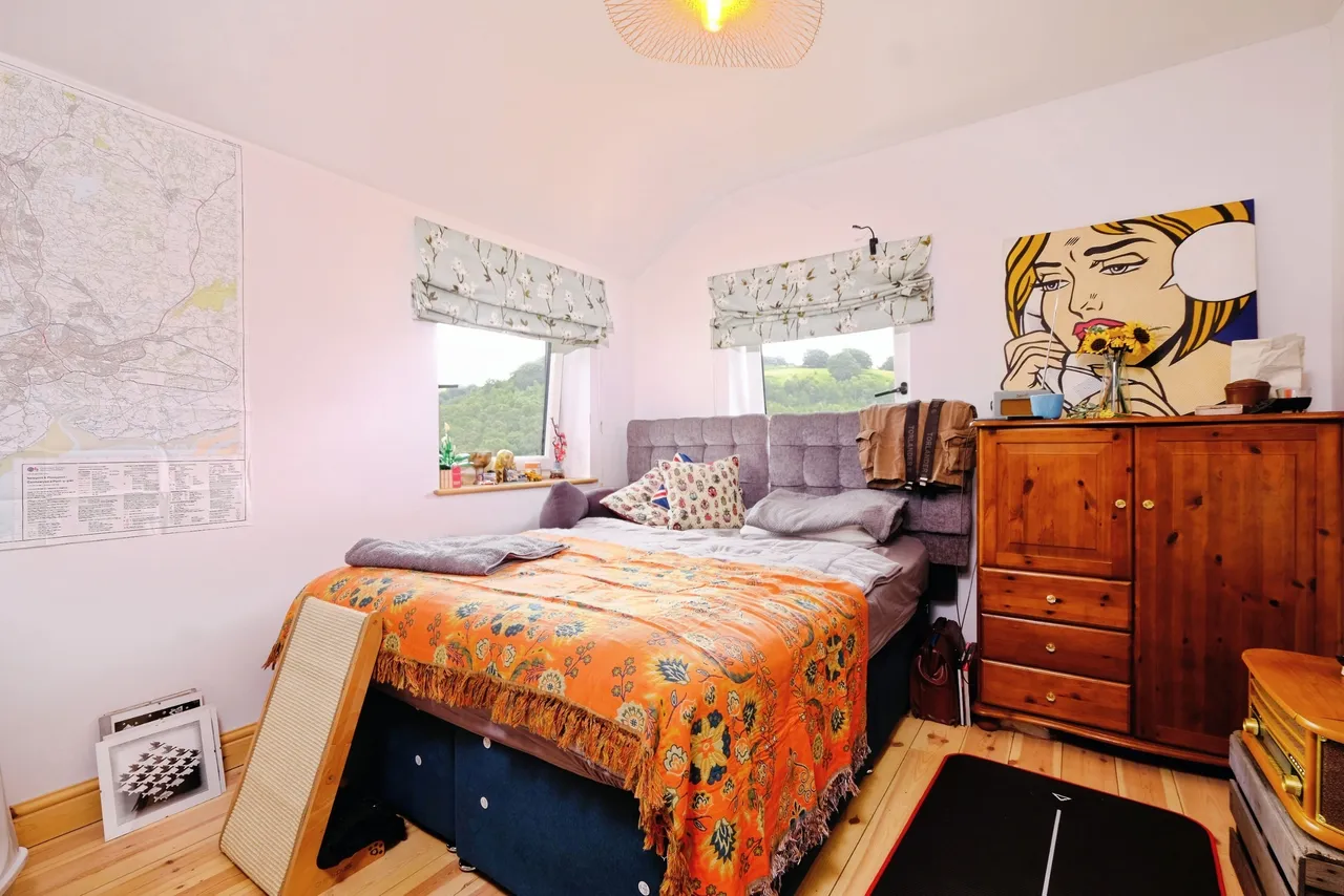 Blaencuffin Road, Abertillery, NP13, photo 11