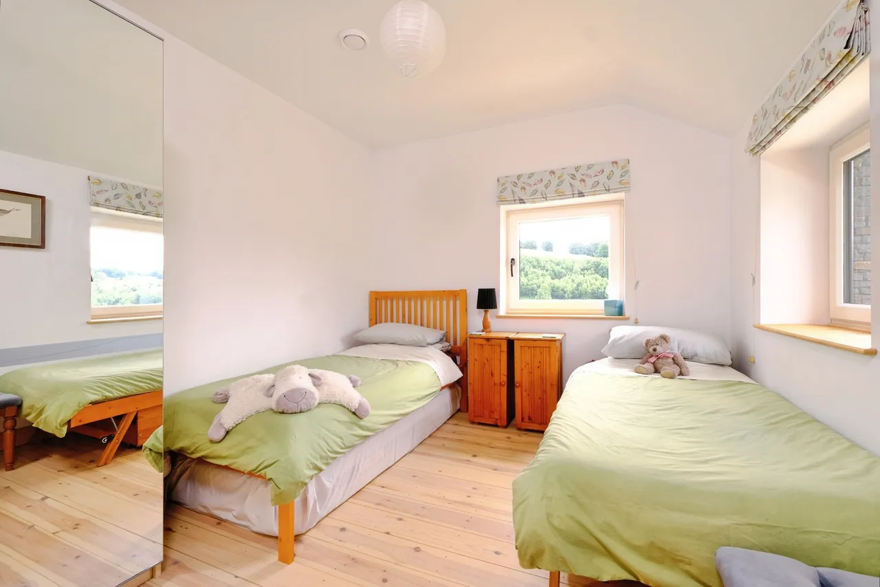 Blaencuffin Road, Abertillery, NP13, photo 13