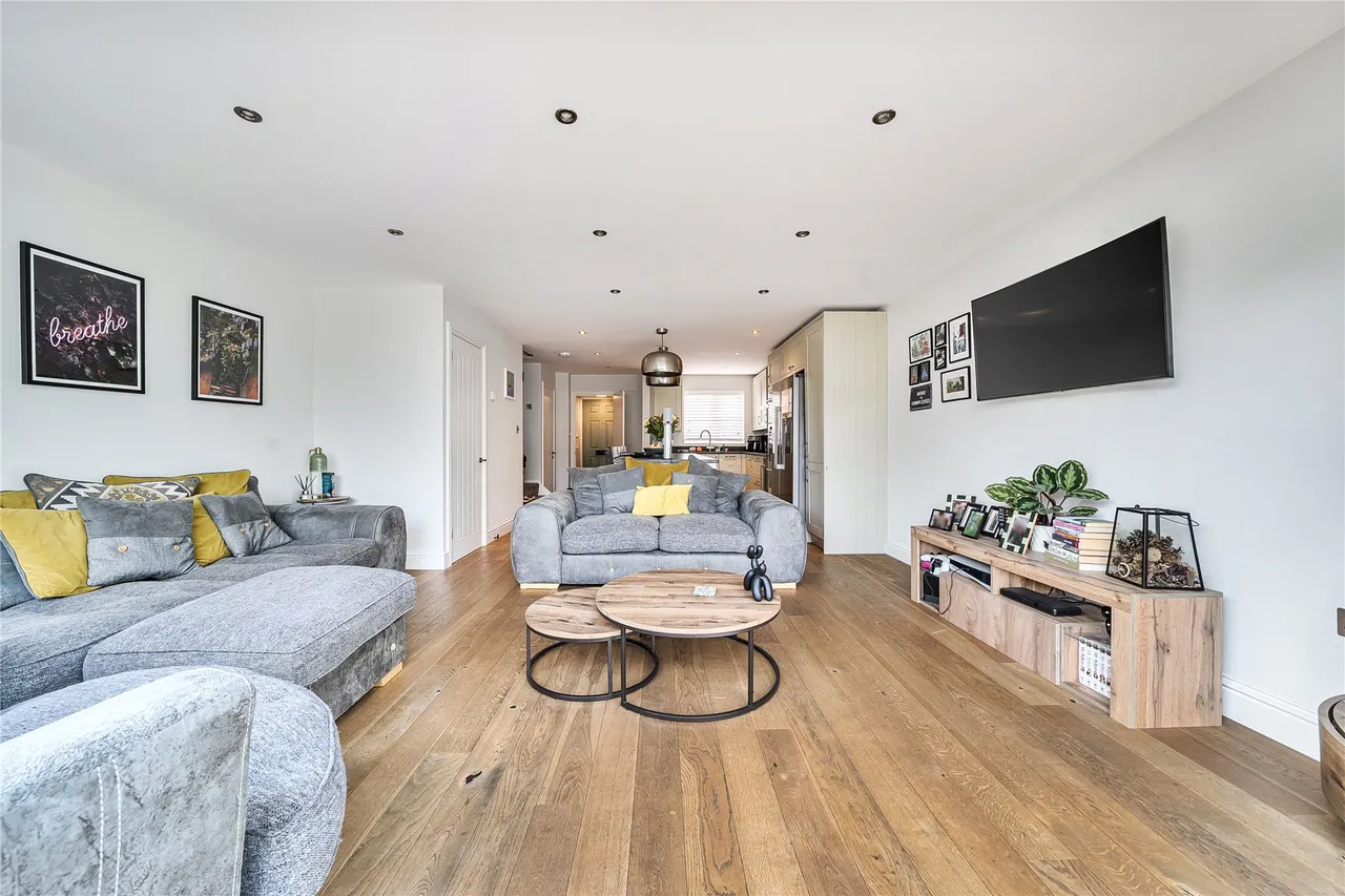 Willow Bank, Woking, GU22, photo 12