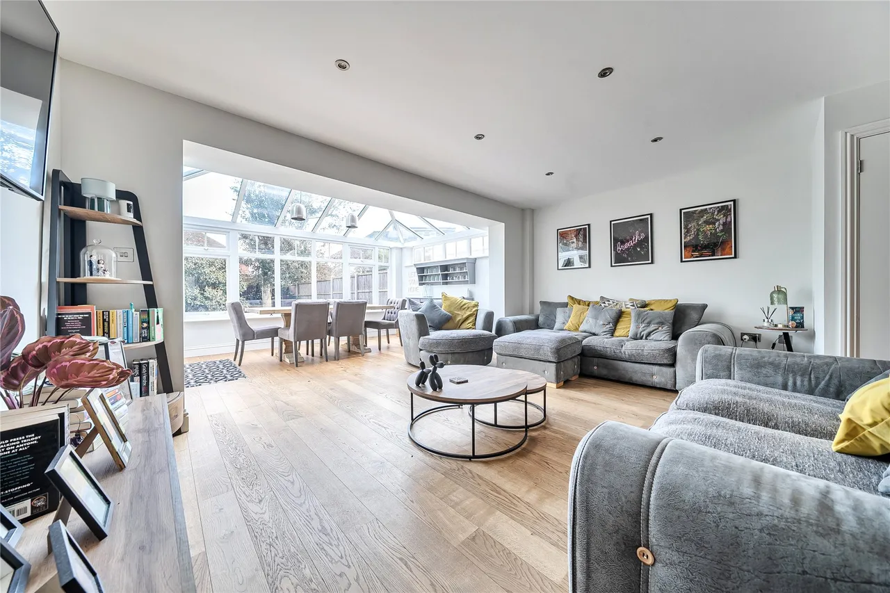 Willow Bank, Woking, GU22, photo 4