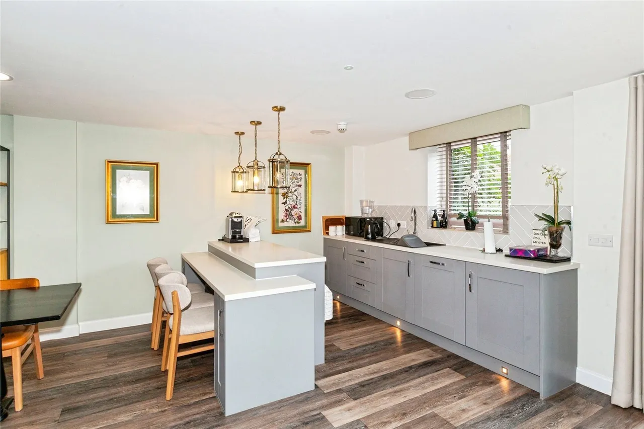 Bridge Avenue, Maidenhead, SL6, photo 22