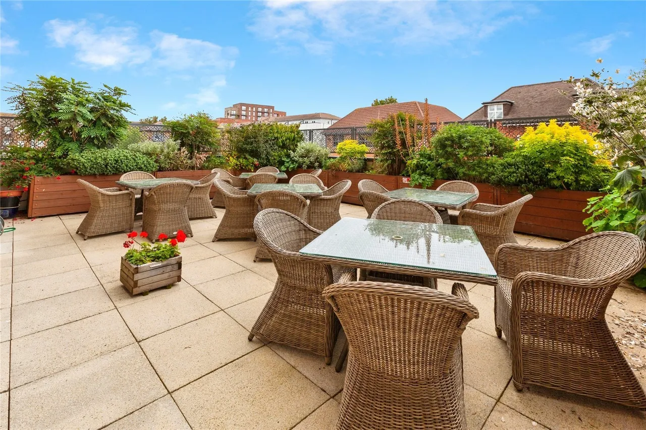 Bridge Avenue, Maidenhead, SL6, photo 18