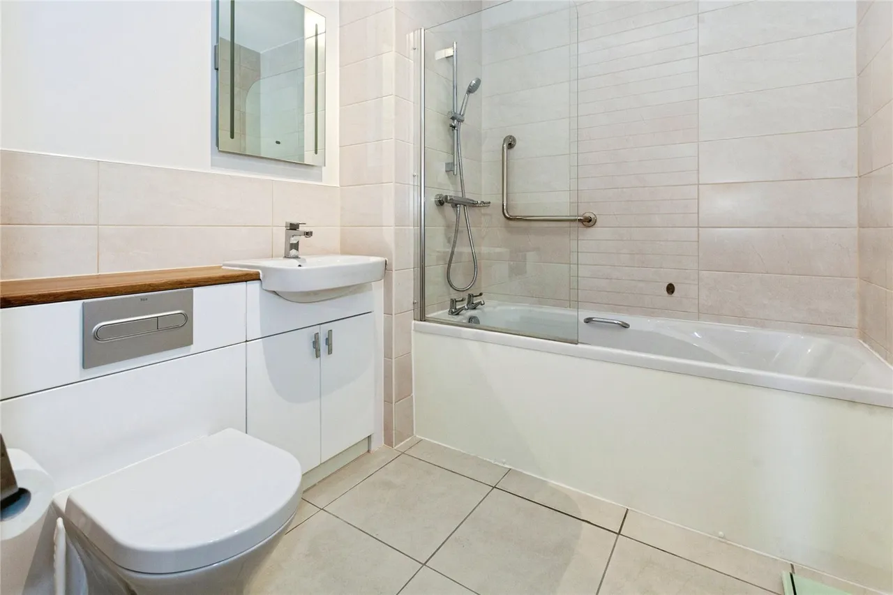 Bridge Avenue, Maidenhead, SL6, photo 17