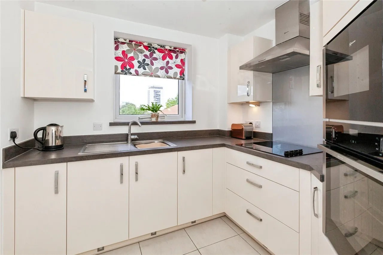 Bridge Avenue, Maidenhead, SL6, photo 6