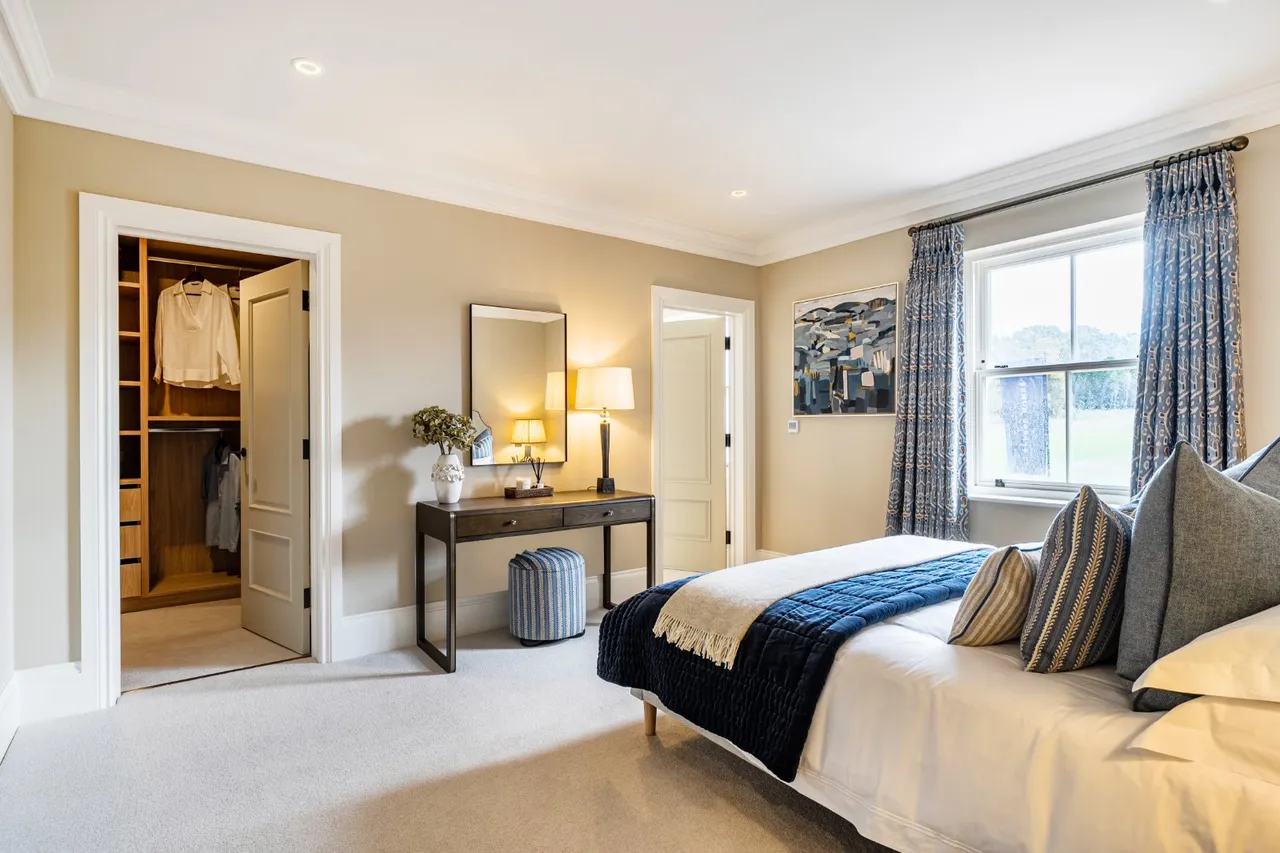 Hazeley Road, Twyford, SO21, photo 6