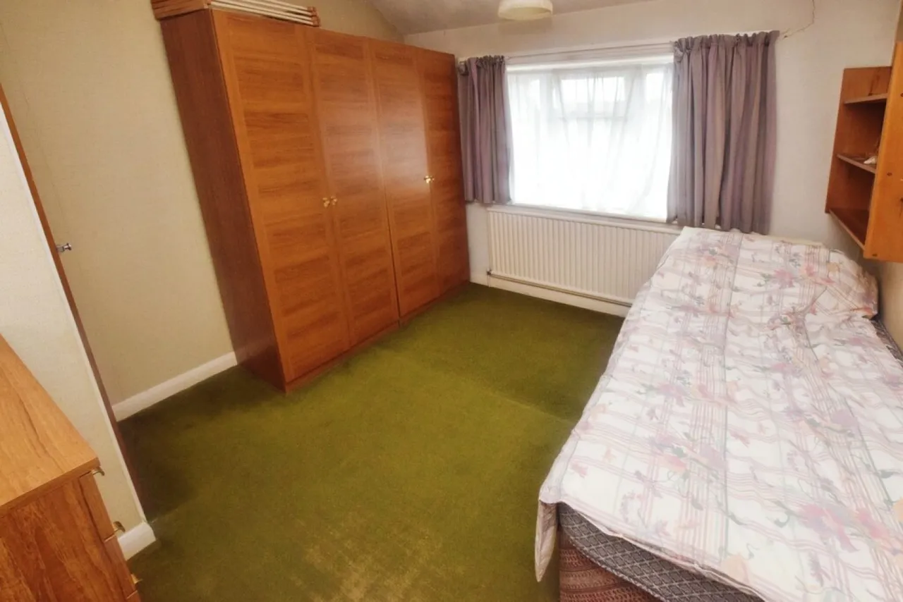 Sullivan Road, photo 6
