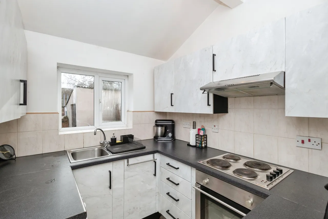 Anglesey Road, ASHTON-UNDER-LYNE, Lancashire, OL7, photo 7