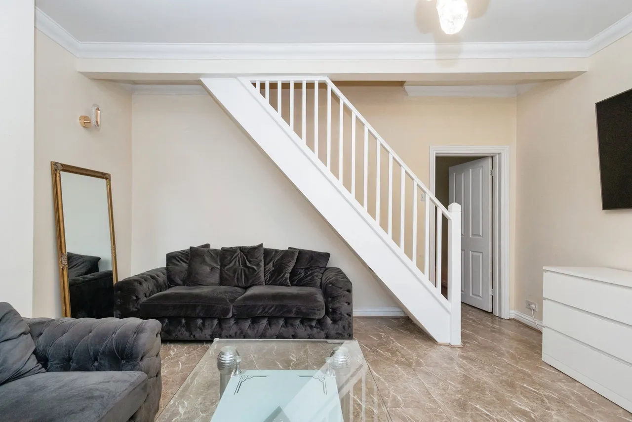 Anglesey Road, ASHTON-UNDER-LYNE, Lancashire, OL7, photo 3