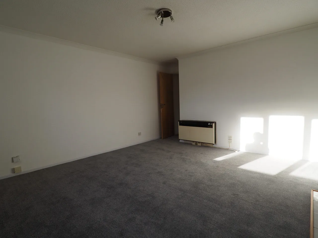 Rednal Mill Drive, Rednal, Birmingham, B45 8XY, photo 3