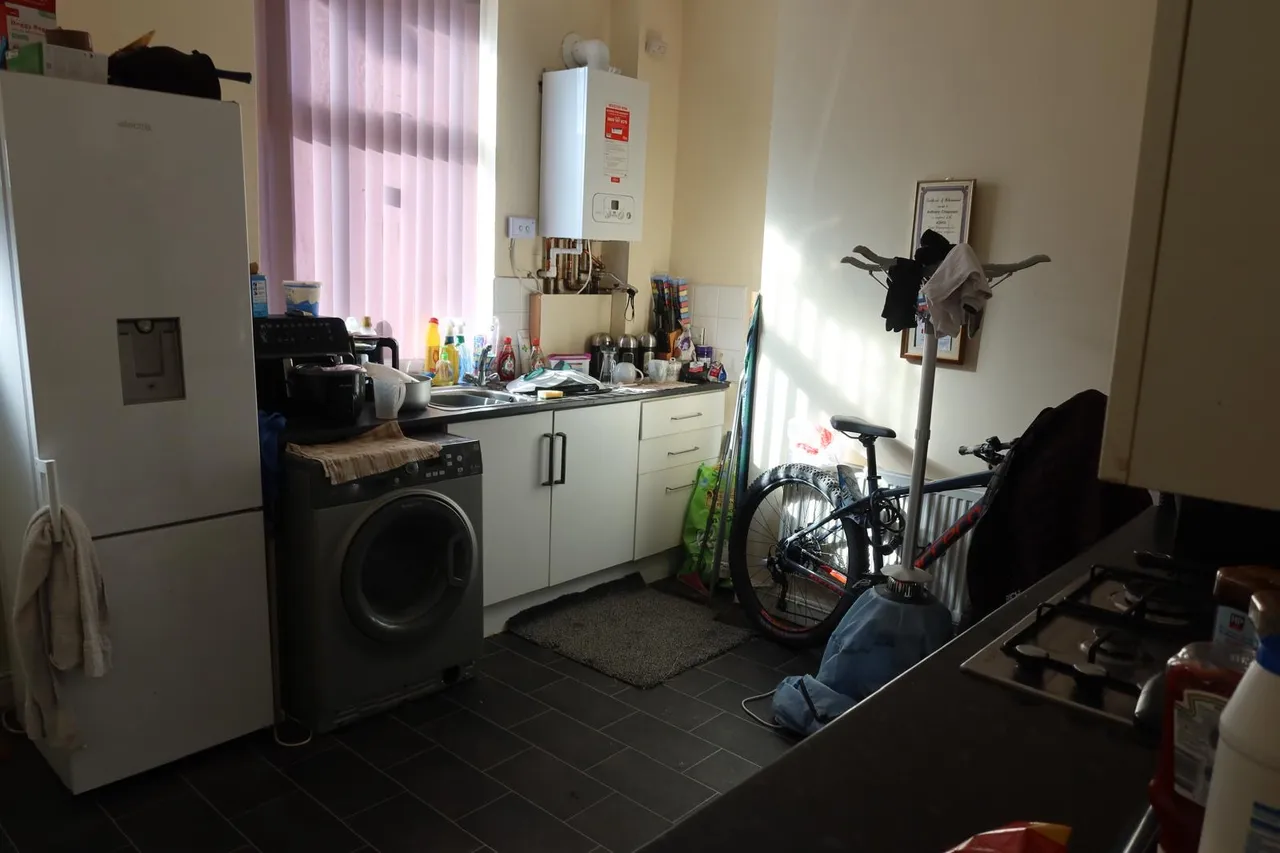 Hobart Street, Burnley BB11 3DQ, UK, photo 2