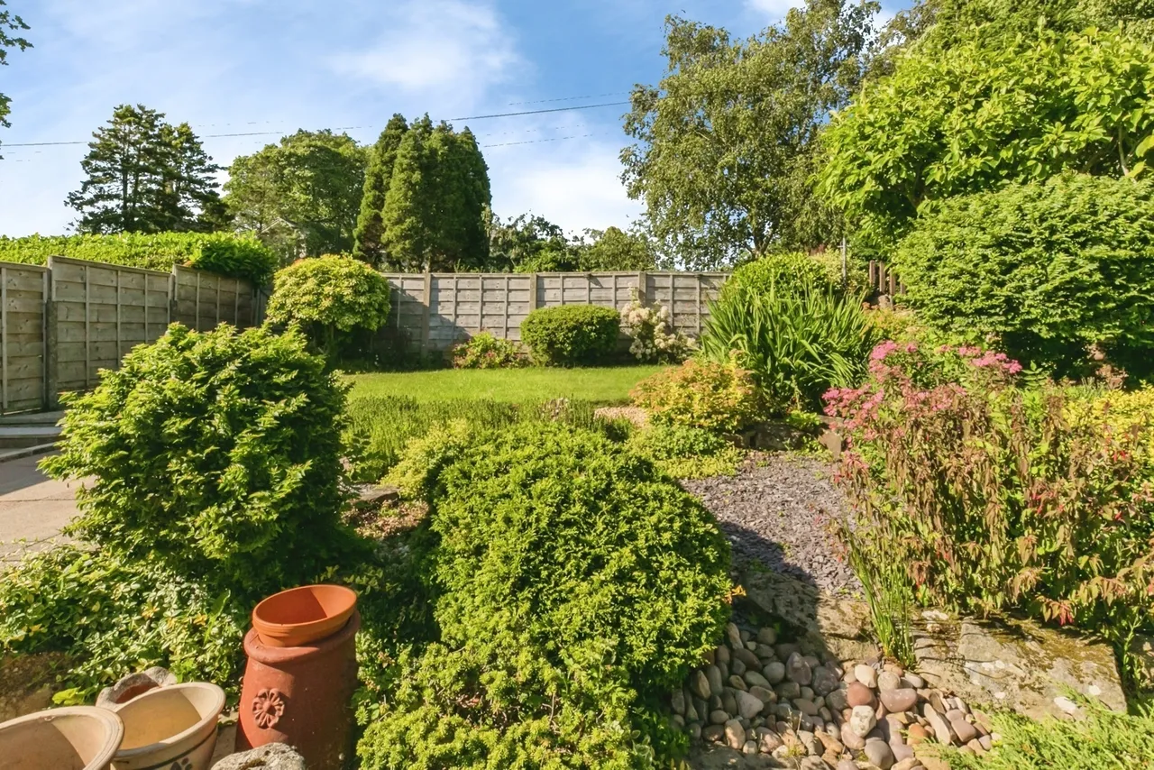 Fowey Close, Cheshire, SK10, photo 14