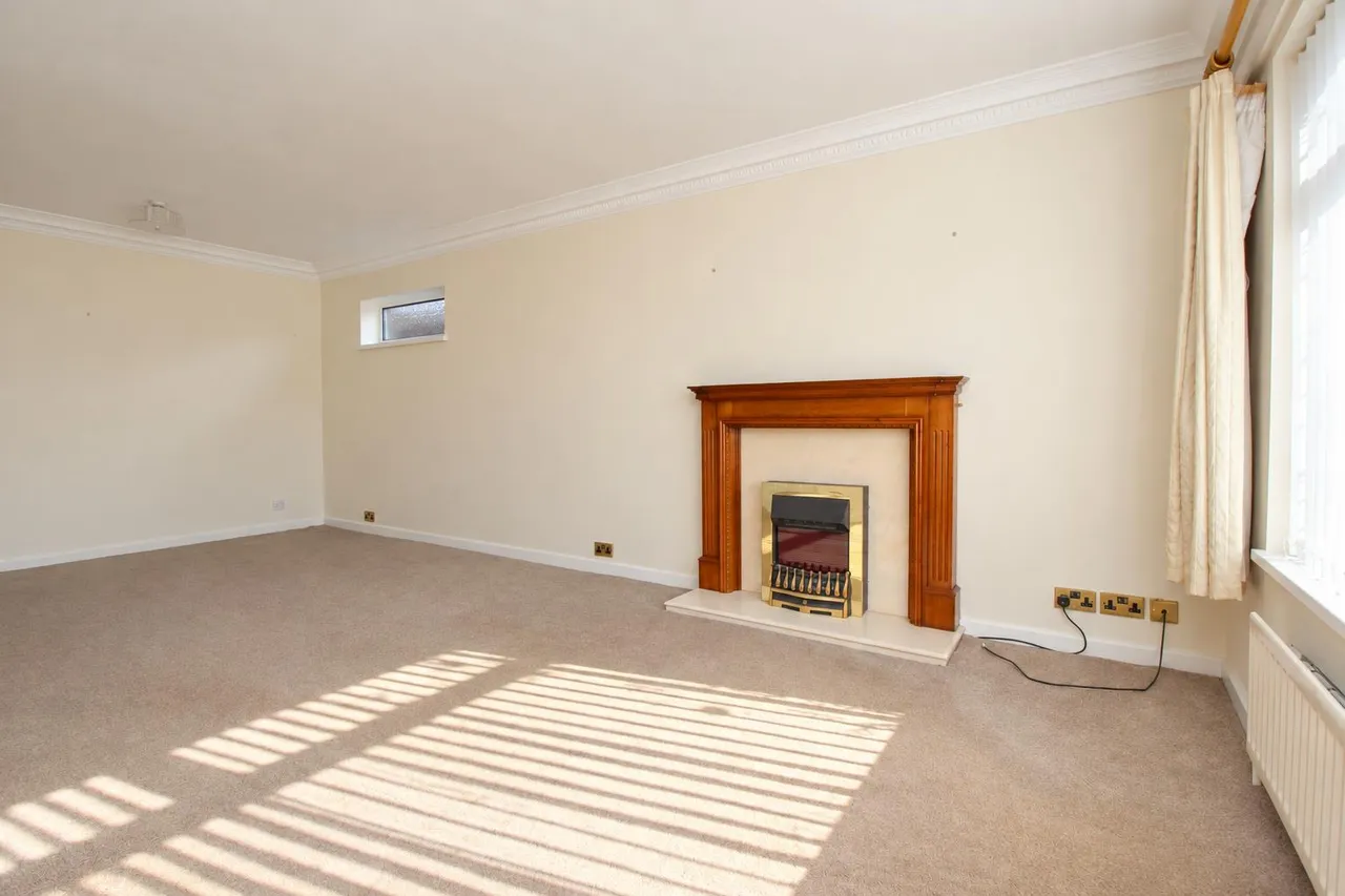 Dronfield Close, Waldridge Park Estate, DH2, photo 4
