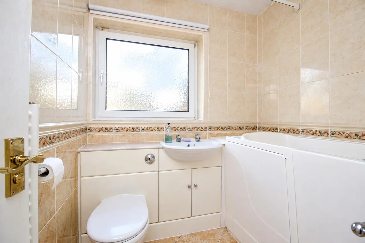 Dronfield Close, Waldridge Park Estate, DH2, photo 14