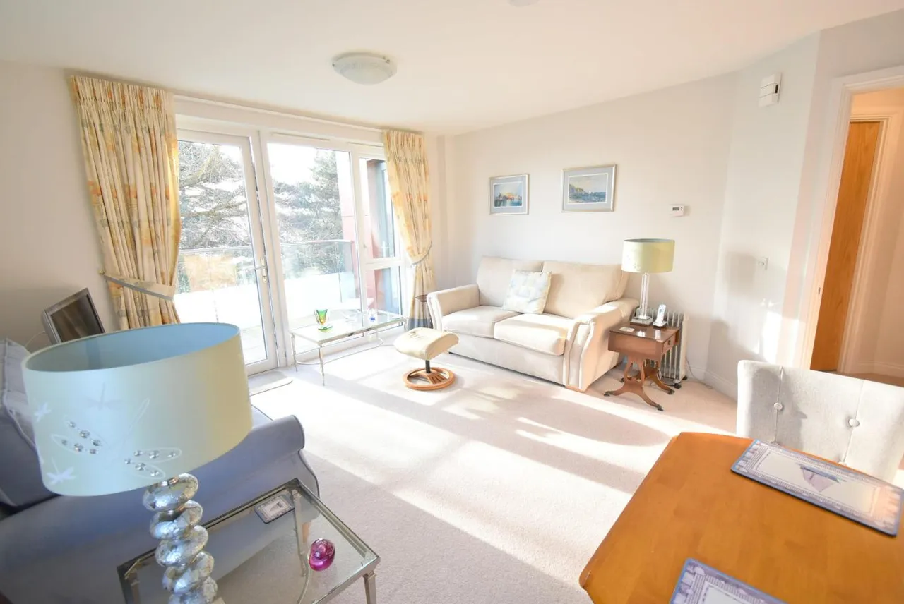 Parkstone Road, BH15, photo 2