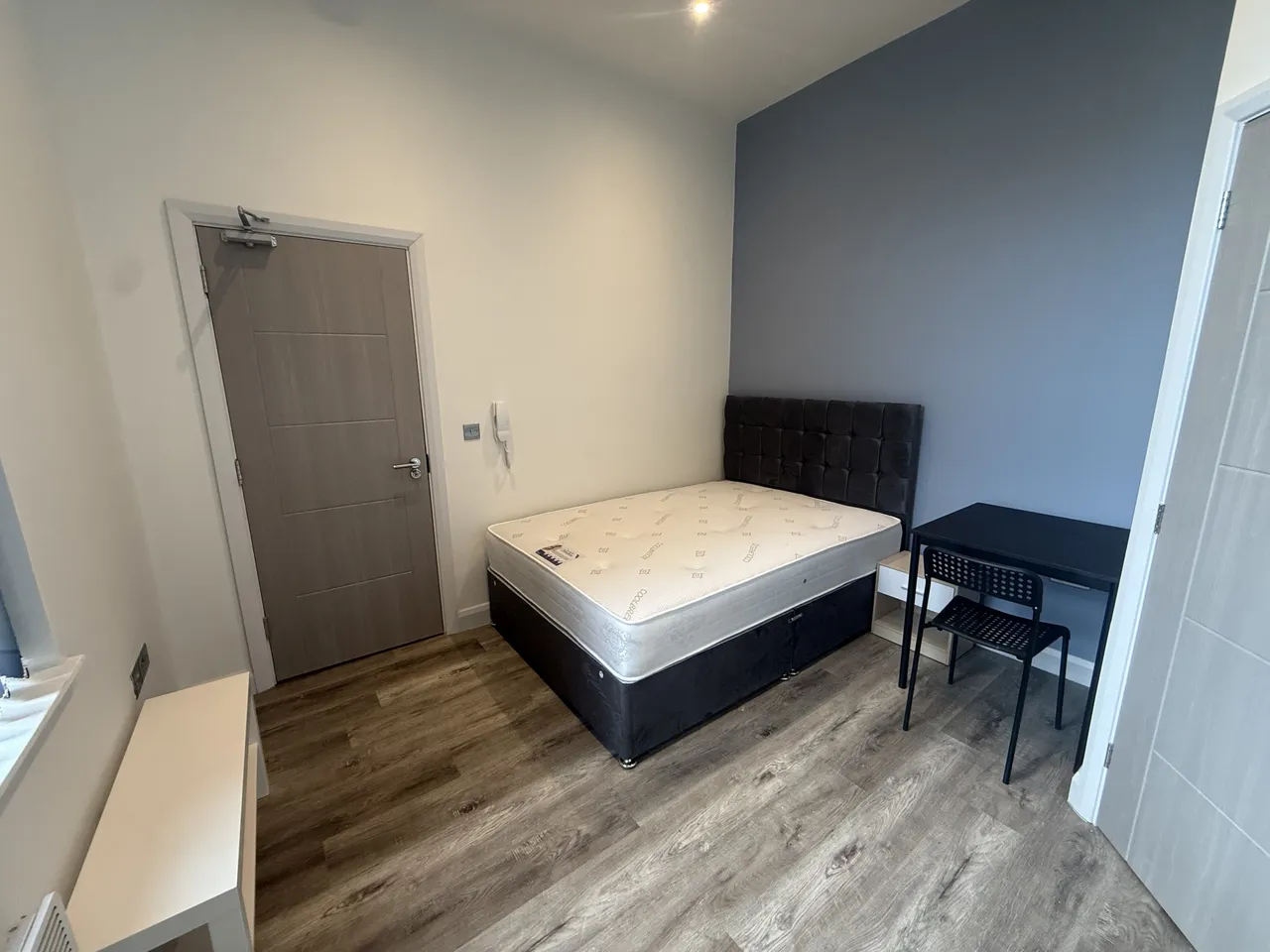 1 bed flat to rent — Birkby Lodge Road, HUDDERSFIELD
