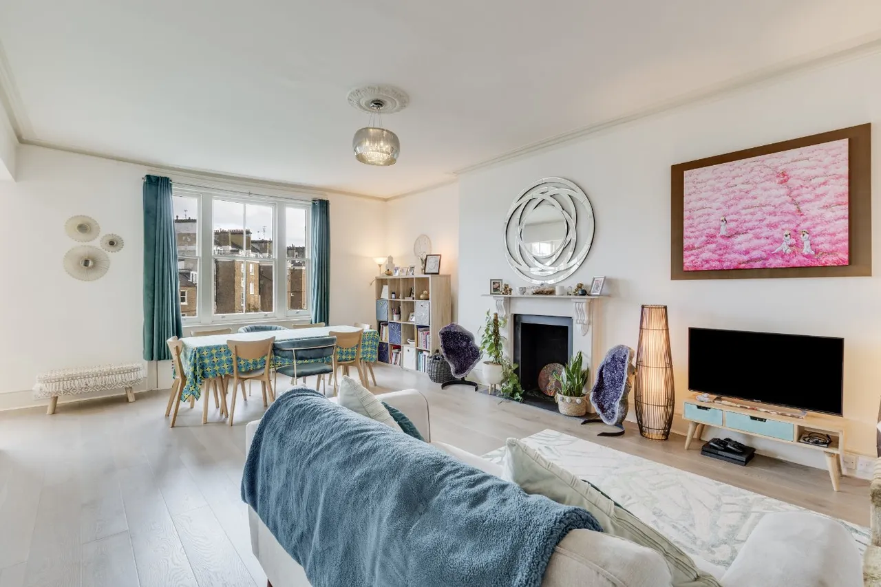 Sutherland Avenue, London, W9 1ET, photo 2