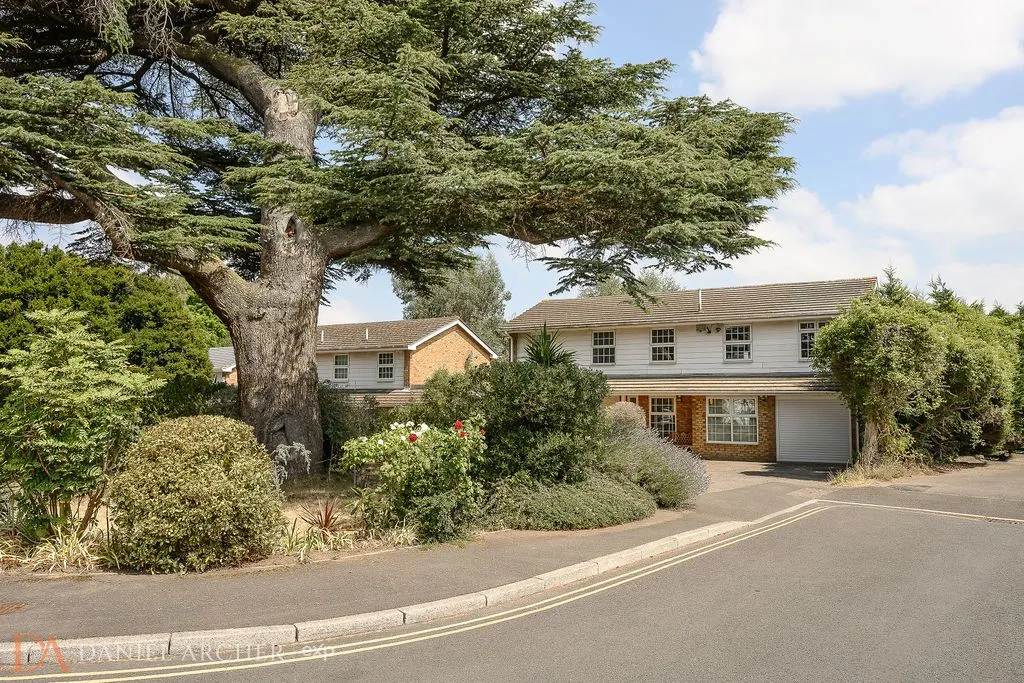 Peregrine Way, Wimbledon, SW19, photo 19