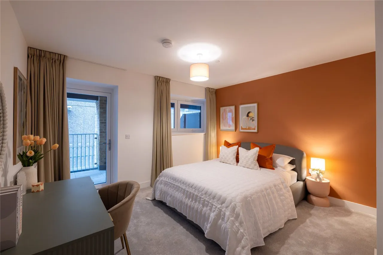 Catkin Road, London, NW9, photo 3