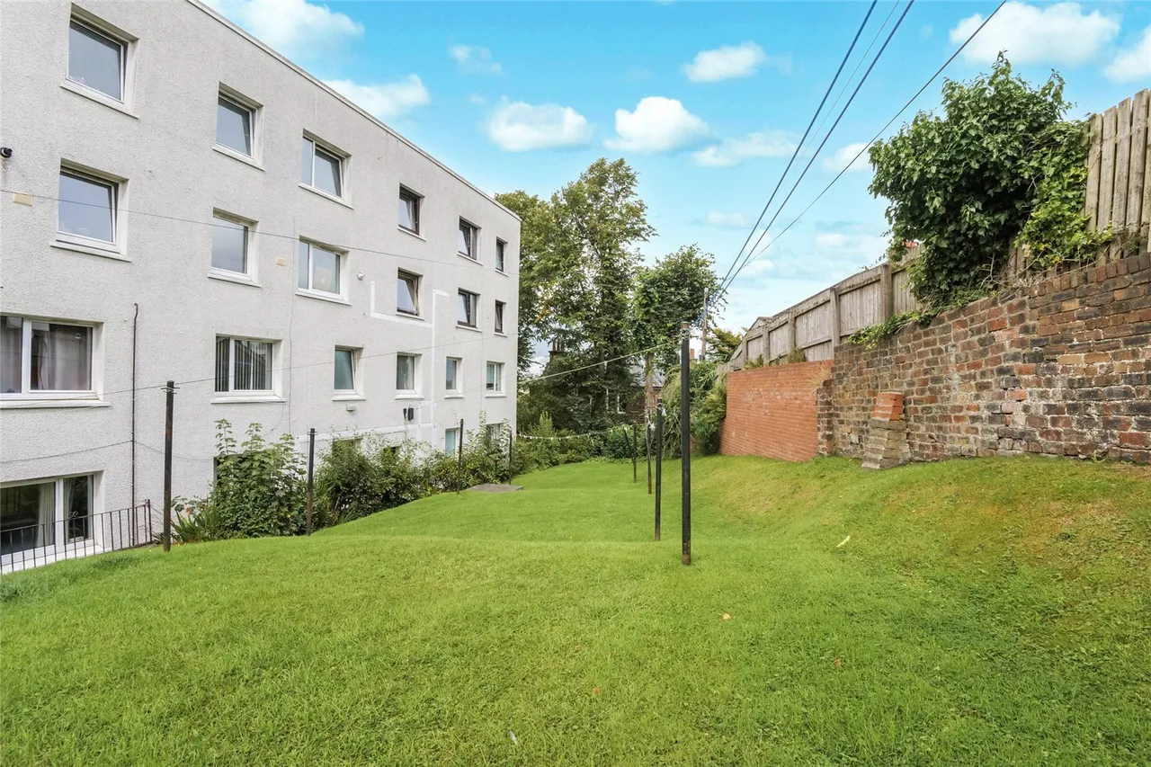 Sherbrooke Drive, Glasgow, Glasgow City, G41, photo 15