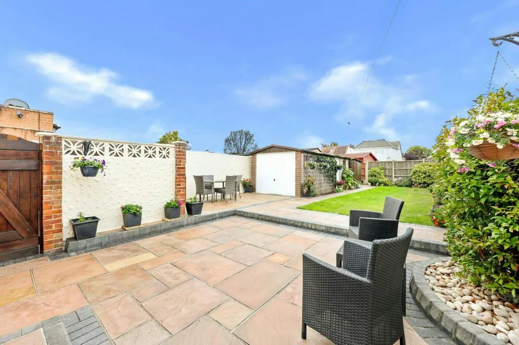 Dee Way, Romford, RM1, photo 15