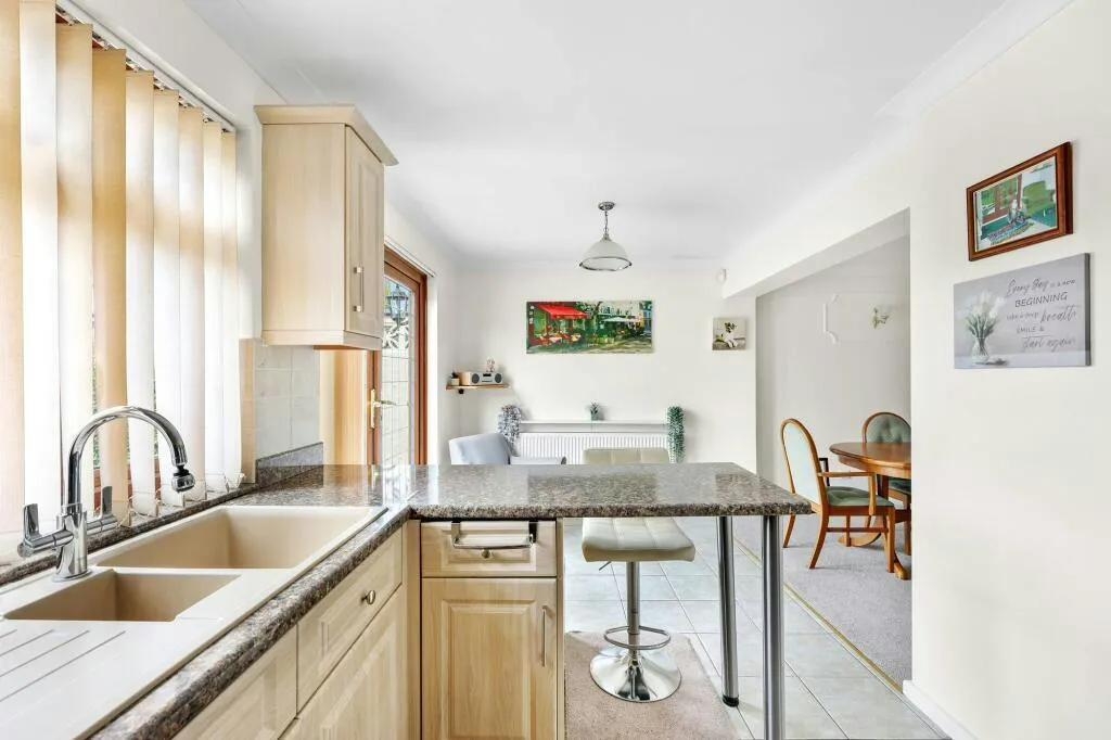 Dee Way, Romford, RM1, photo 8