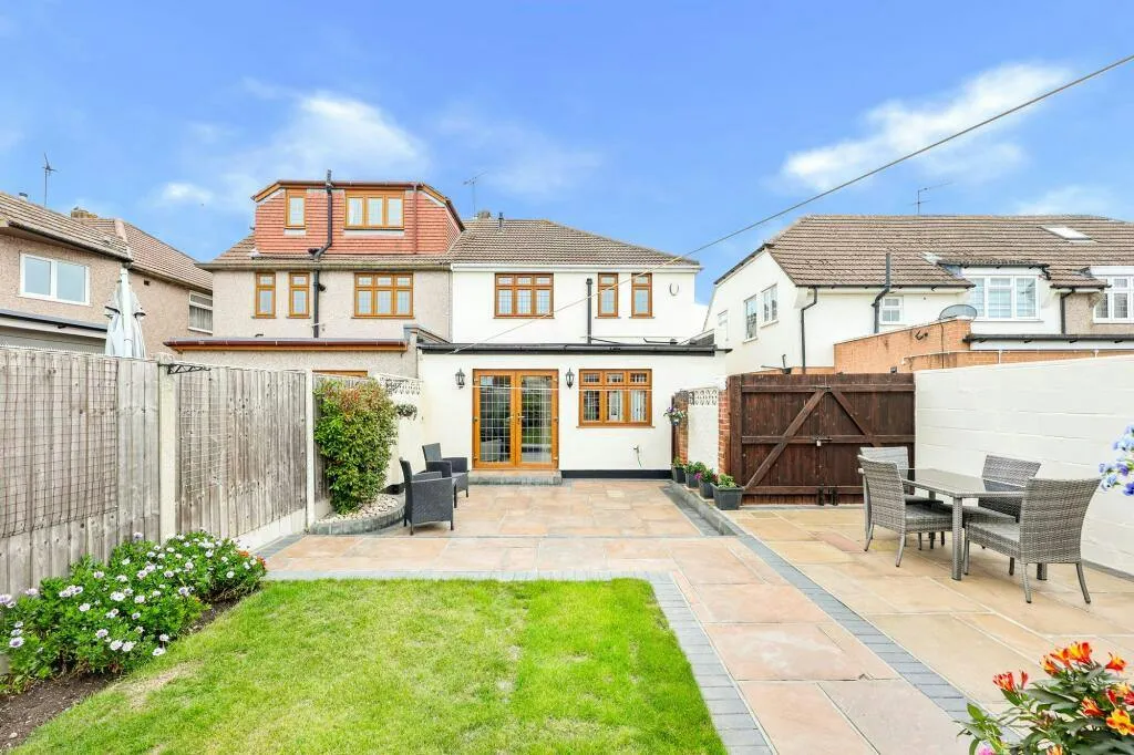 Dee Way, Romford, RM1, photo 18