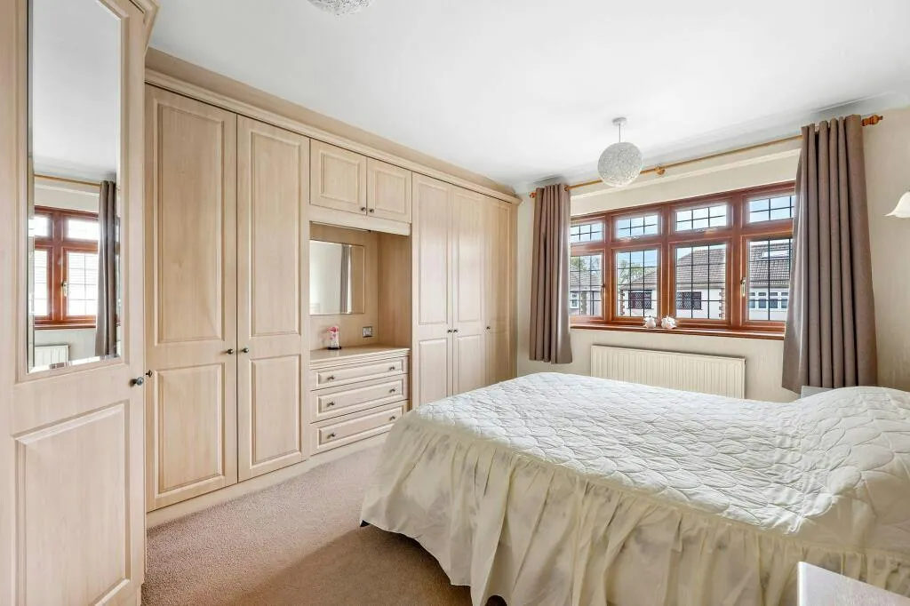 Dee Way, Romford, RM1, photo 11