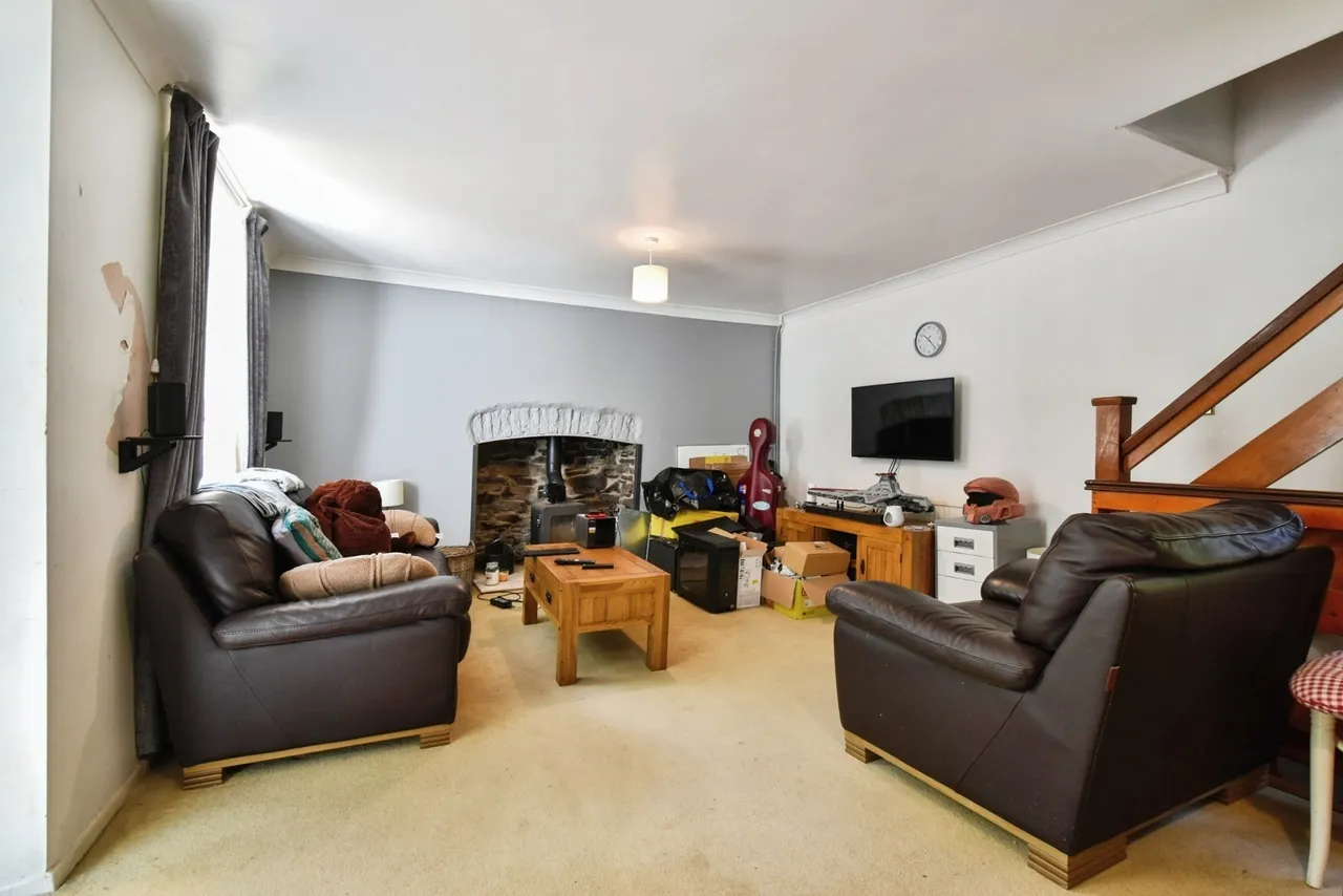James Street, Pontardawe, SA8, photo 3