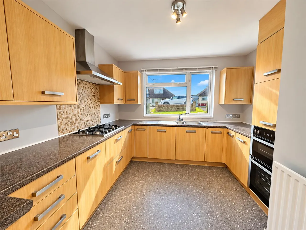Grassmere Avenue, Telscombe Cliffs, photo 16