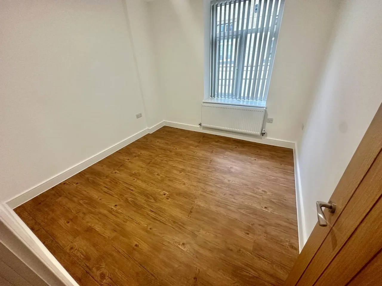 Bay Hall Common Road, HUDDERSFIELD, photo 5