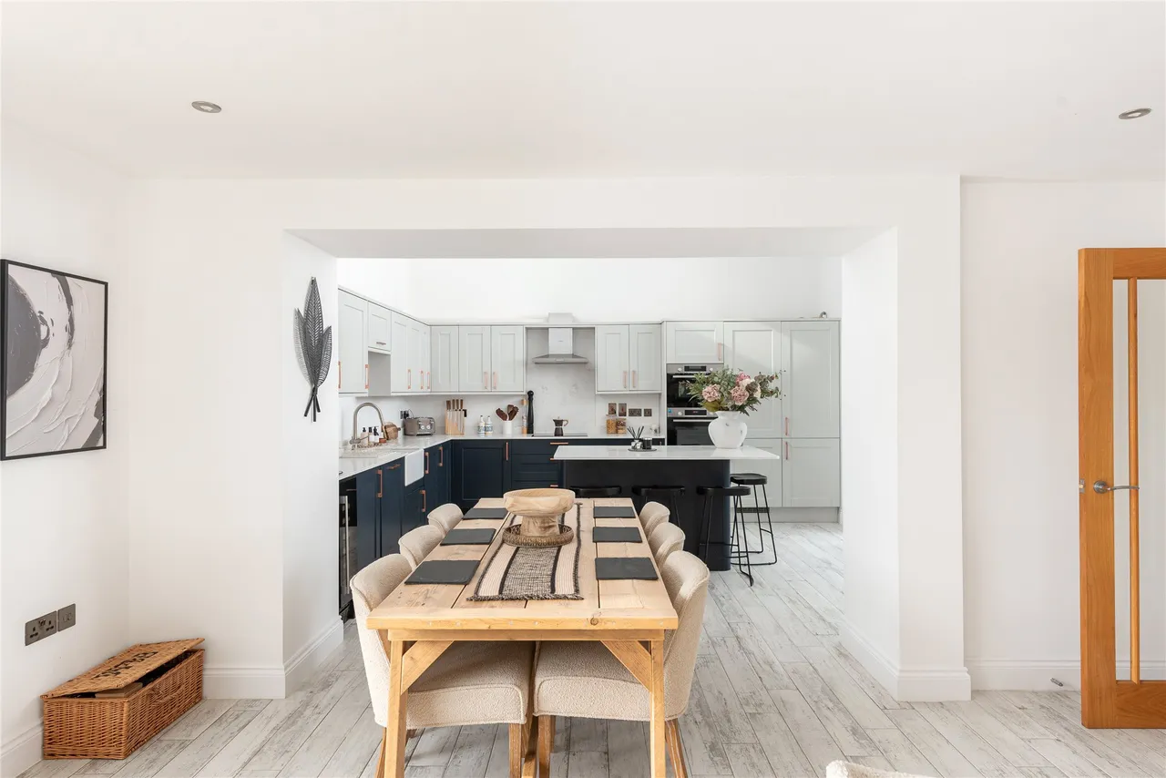 West Street, Lilley, LU2, photo 19