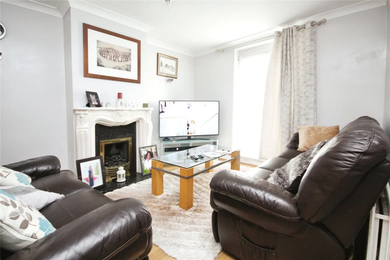 Ilchester Road, Dagenham, RM8, photo 2