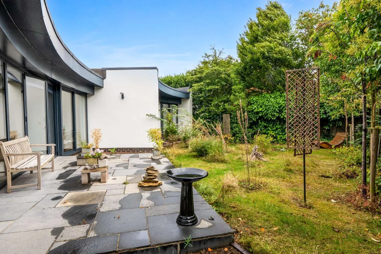 Old Bath Road, Cheltenham, Gloucestershire, GL53 7DR, photo 6