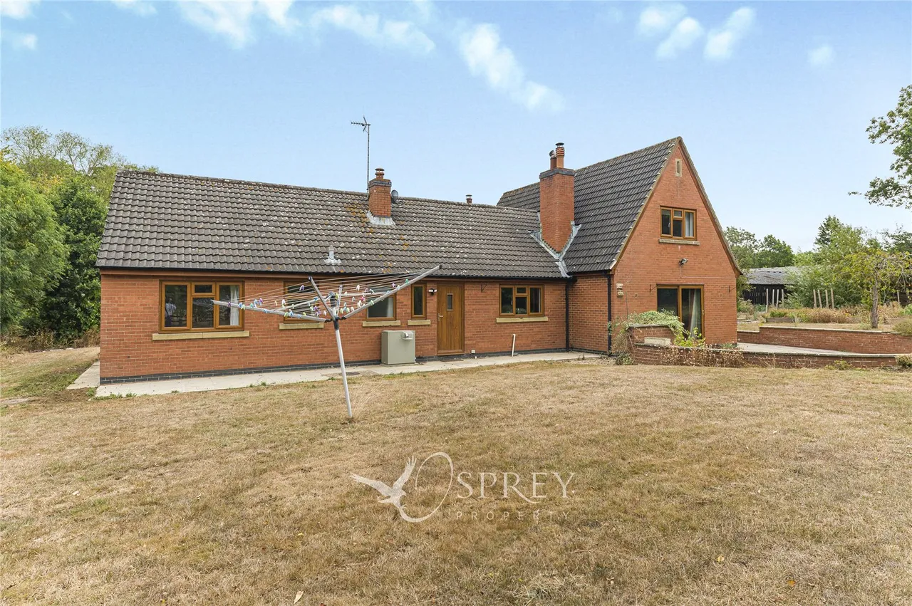Gretton Road, Harringworth, NN17, photo 2