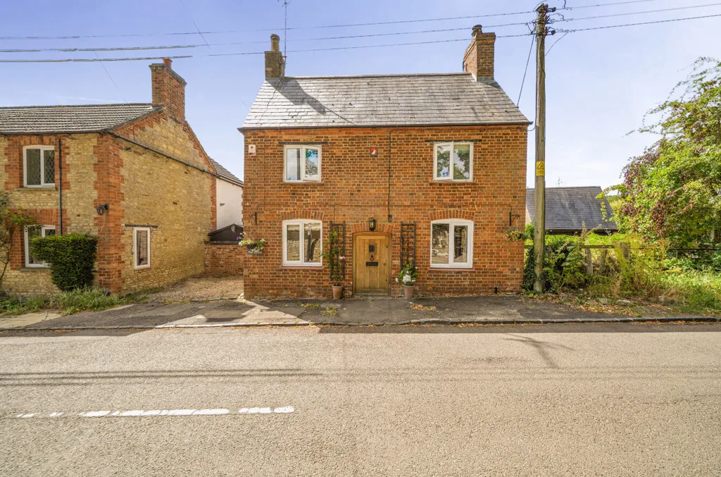 High Street South, Tiffield, Northamptonshire, NN12 8AB, photo 17