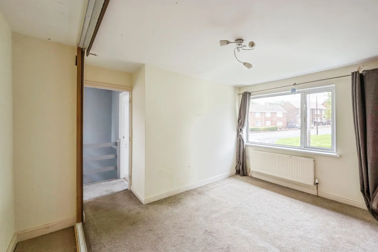 St. Marys Road, Edlington, DN12, photo 9