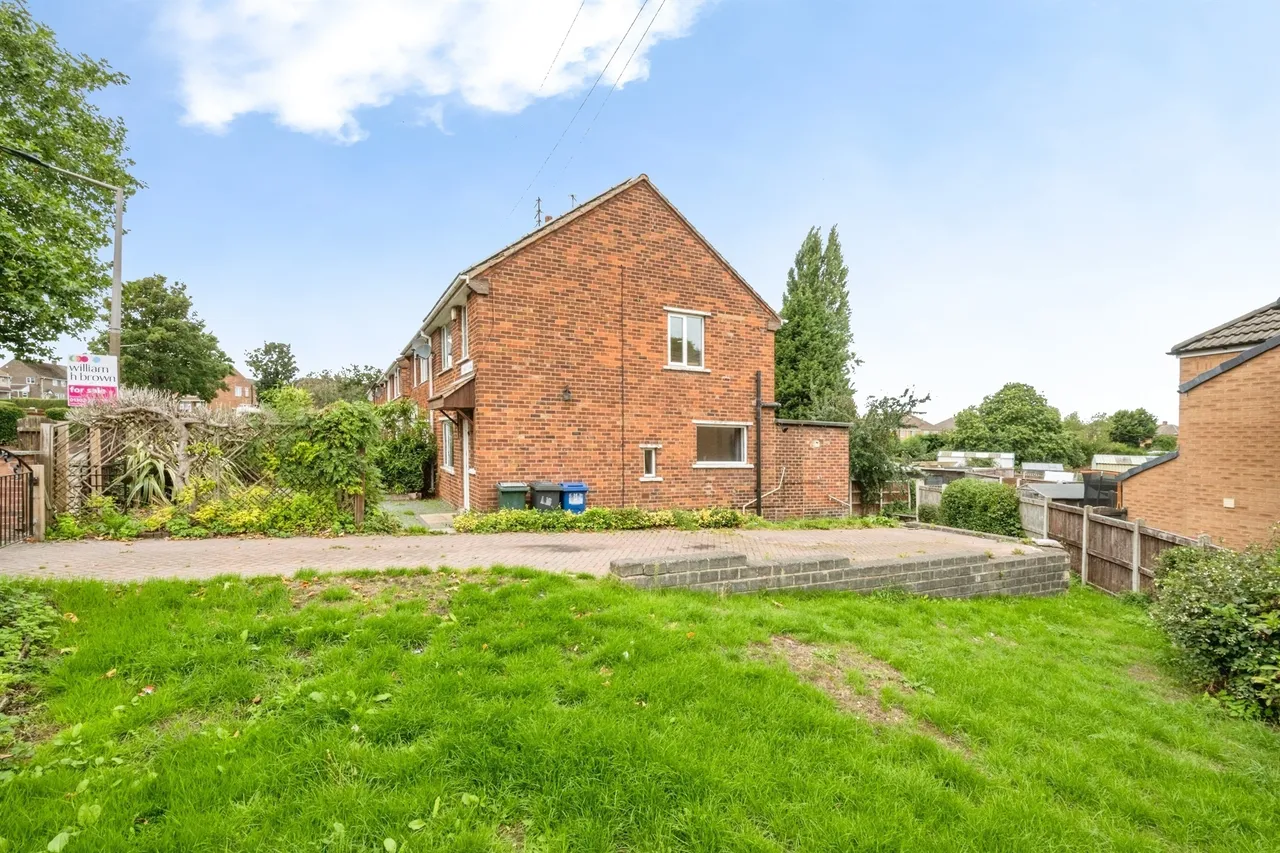 St. Marys Road, Edlington, DN12, photo 12