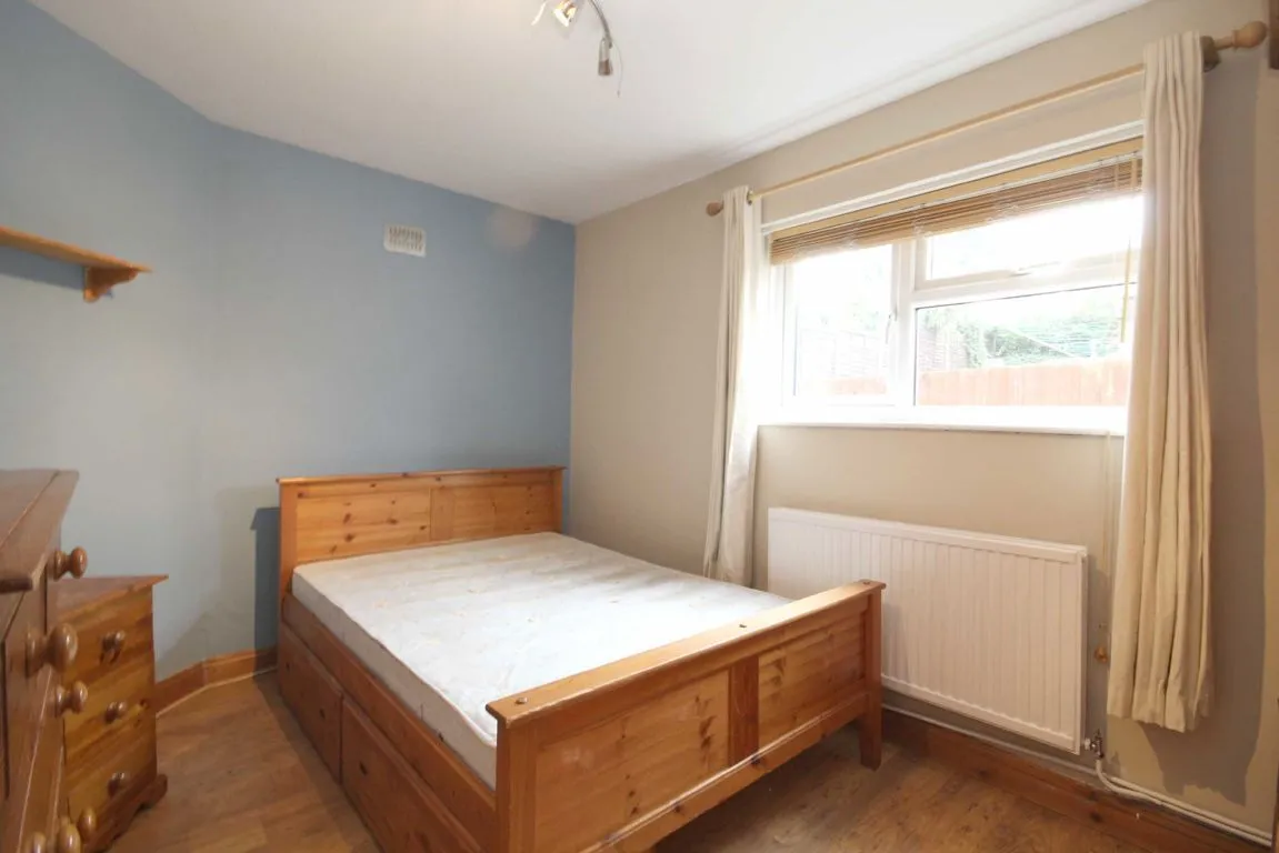 Townholm Crescent, W7, photo 4
