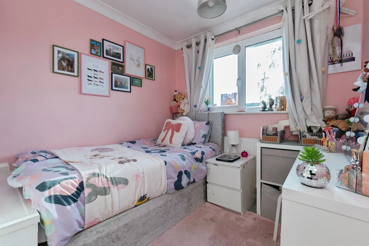 Avon Meade, Fordingbridge, SP6, photo 9