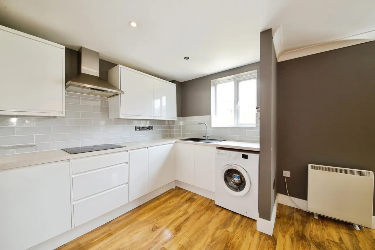 London Road, Romford, RM7, photo 11