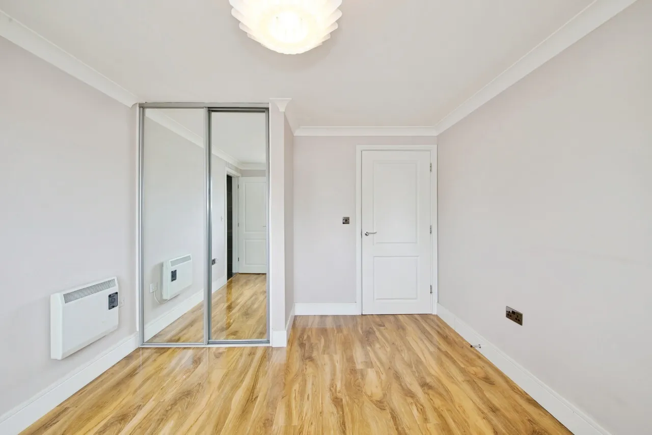 London Road, Romford, RM7, photo 3