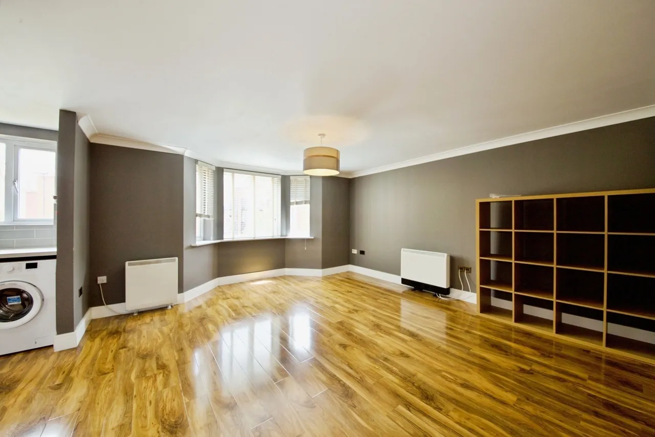 London Road, Romford, RM7, photo 9