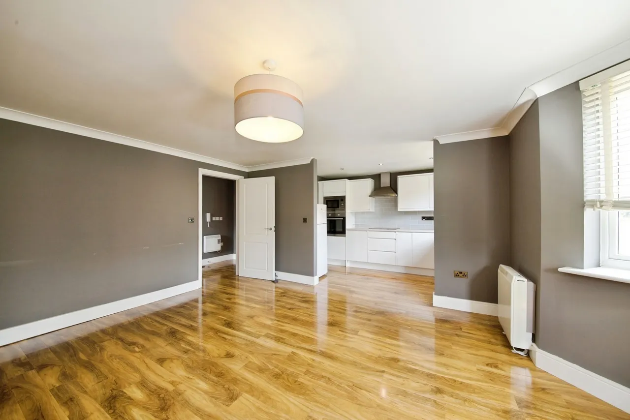 London Road, Romford, RM7, photo 8