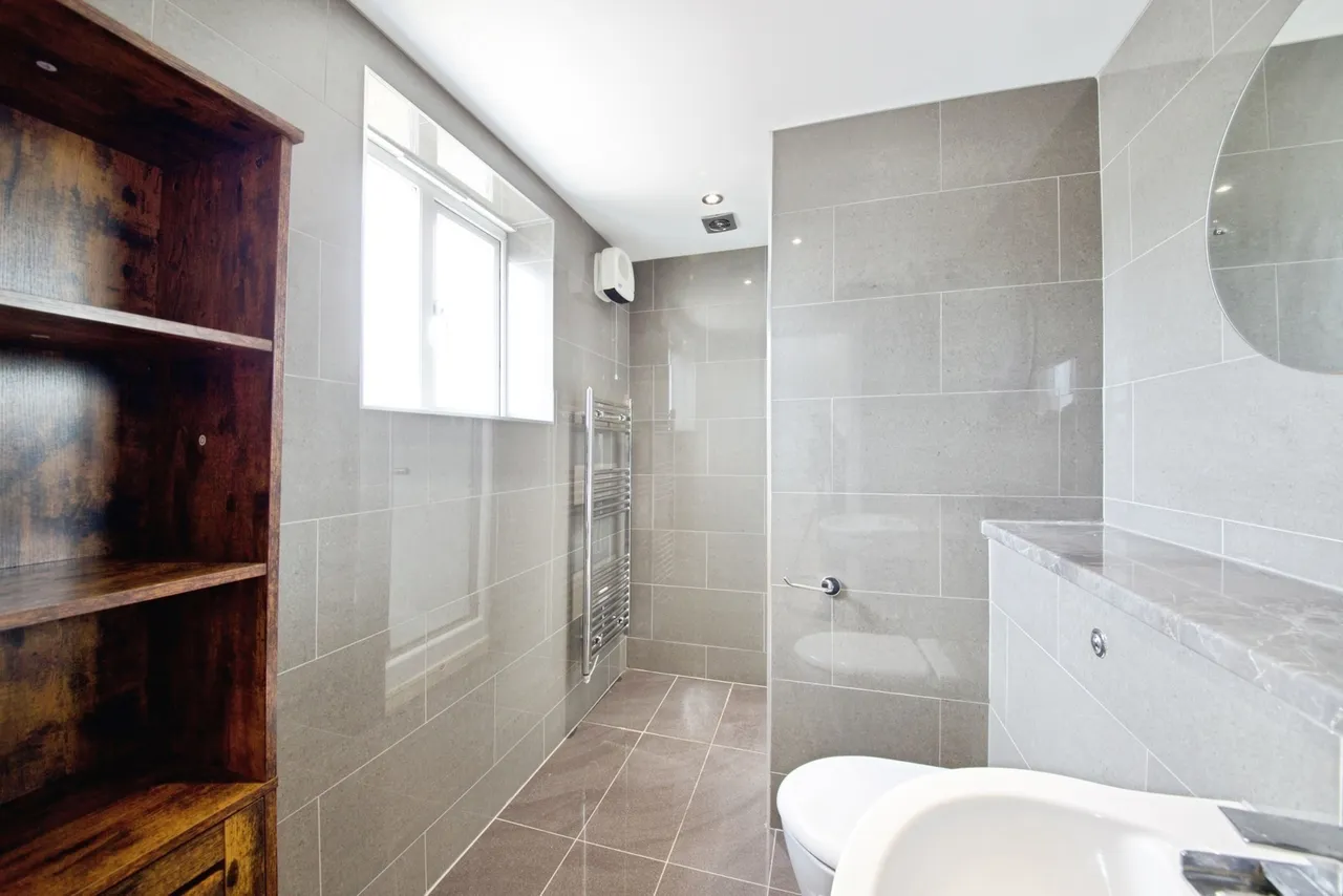 London Road, Romford, RM7, photo 10