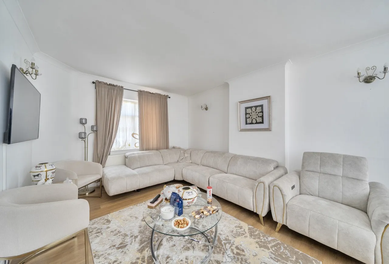 Upminster House, Buck Lane, NW9 0AN, photo 10