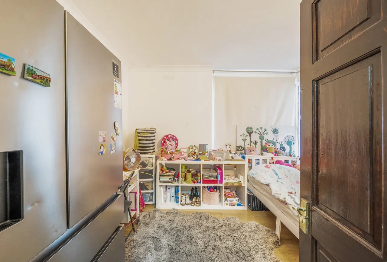 Upminster House, Buck Lane, NW9 0AN, photo 11