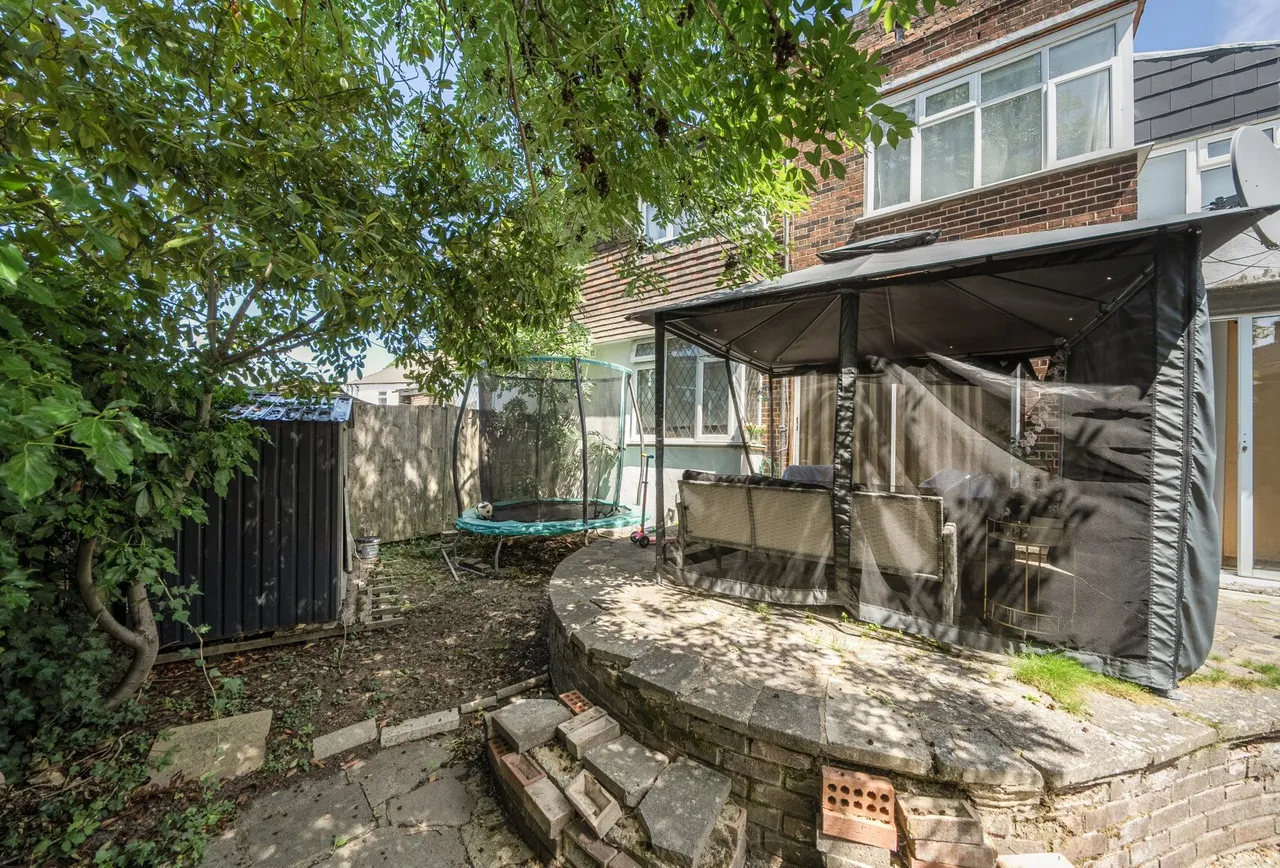 Upminster House, Buck Lane, NW9 0AN, photo 13