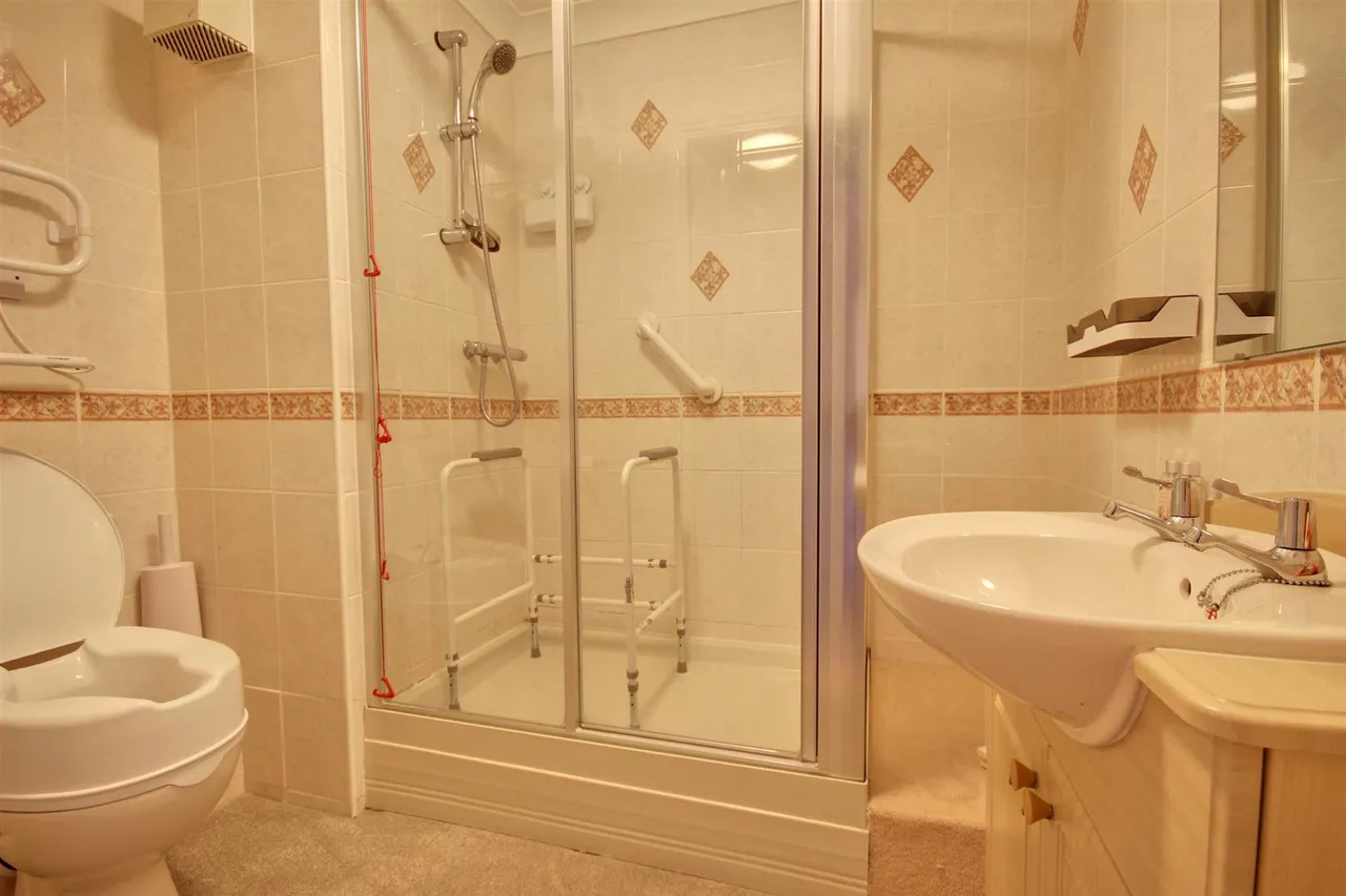 Goulding Court, Beverley, photo 5