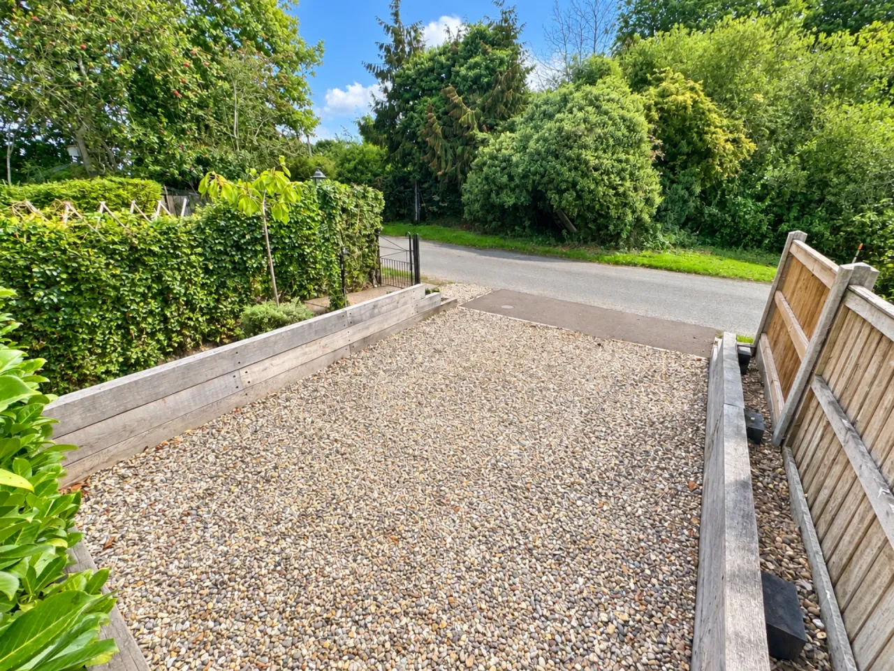 Station Road, Geldeston, photo 34